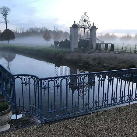 Chateau De Vitry-La-Ville Buitenkant foto