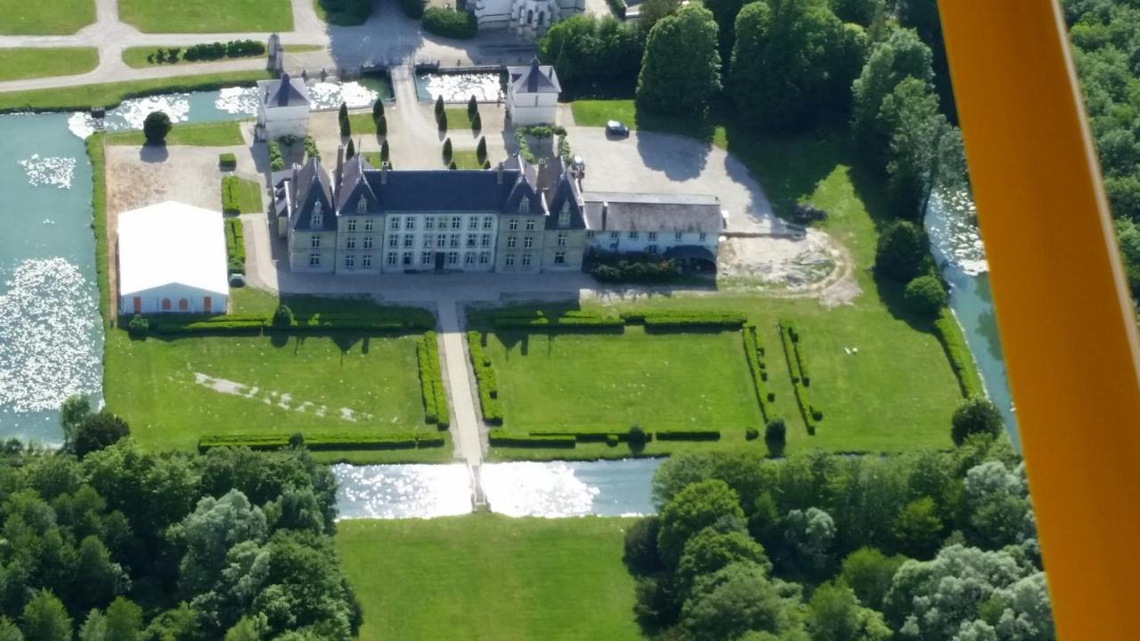 Chateau De Vitry-La-Ville Buitenkant foto